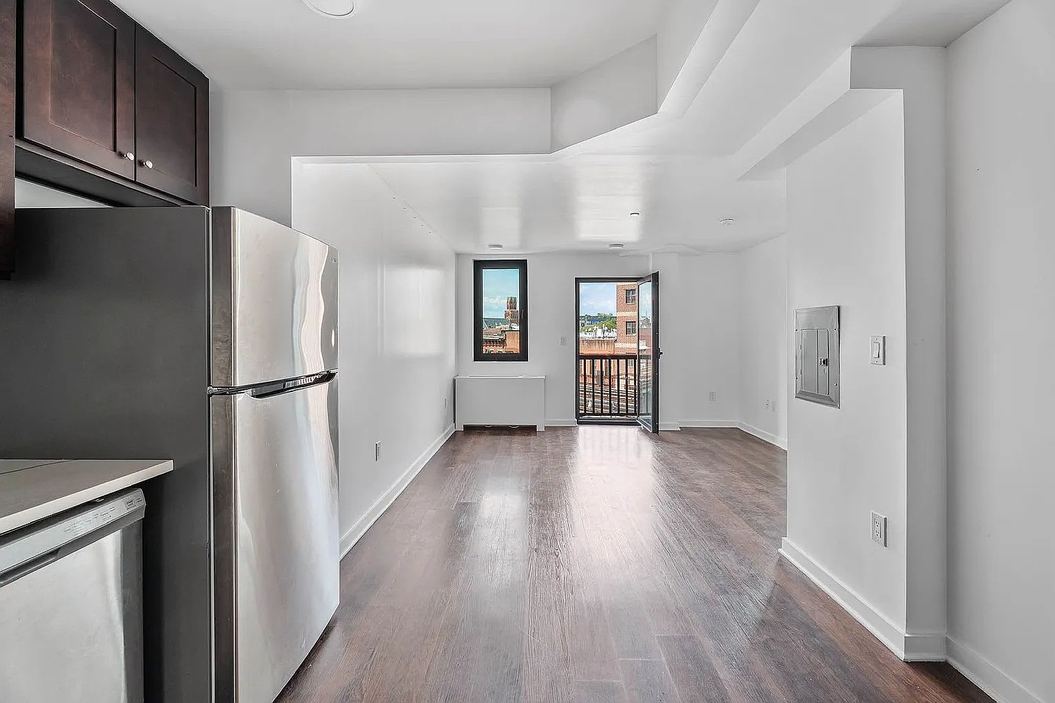 864 Willoughby Ave Apt 3A – photo 2