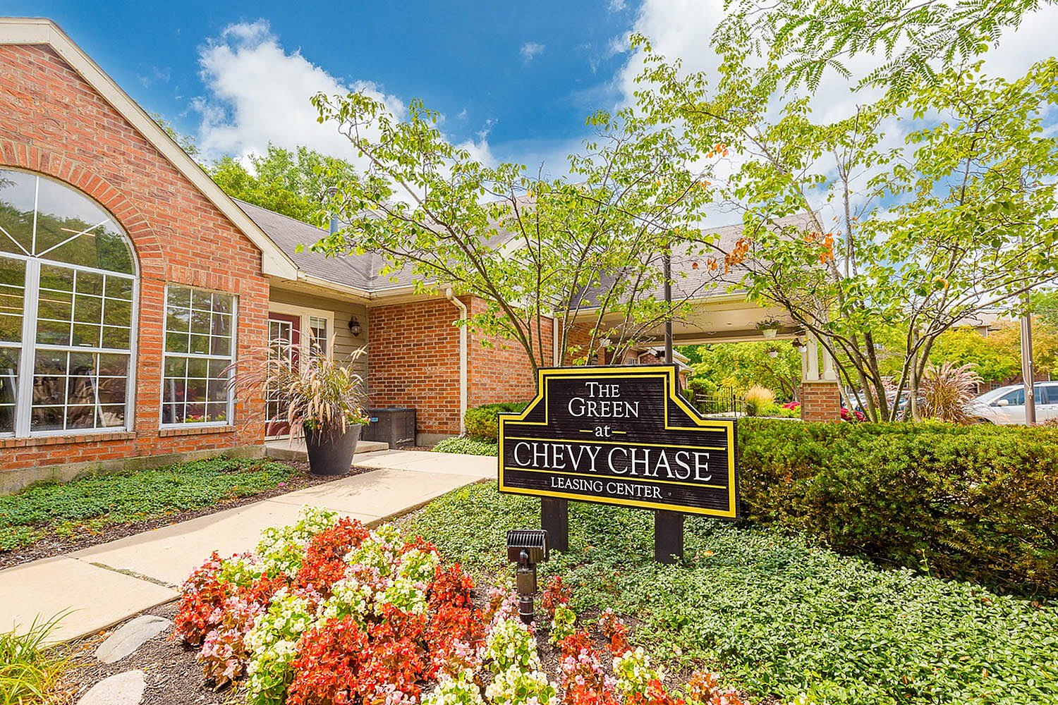 The Green at Chevy Chase – photo 3