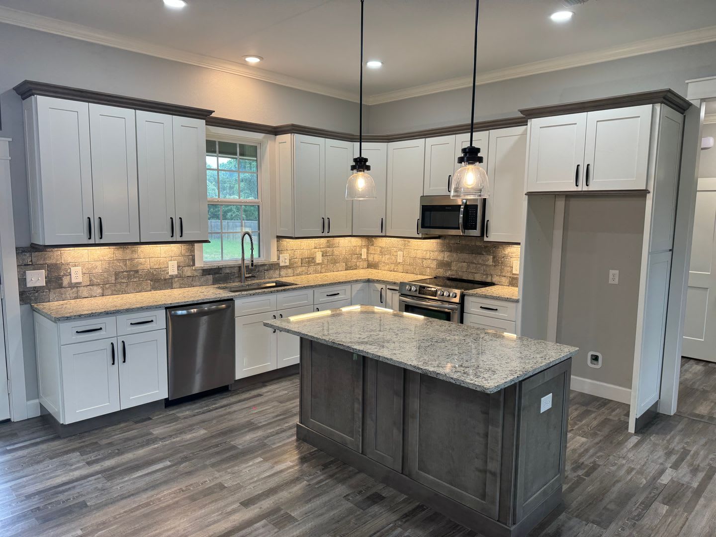 Modern 3-bed/2-bath! – photo 3