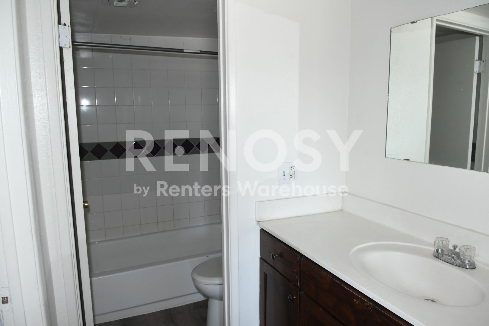 Ideal 1 Br 1 Ba Near Thomas and the 51 Behind the Children's Hospital in Phoenix – photo 4