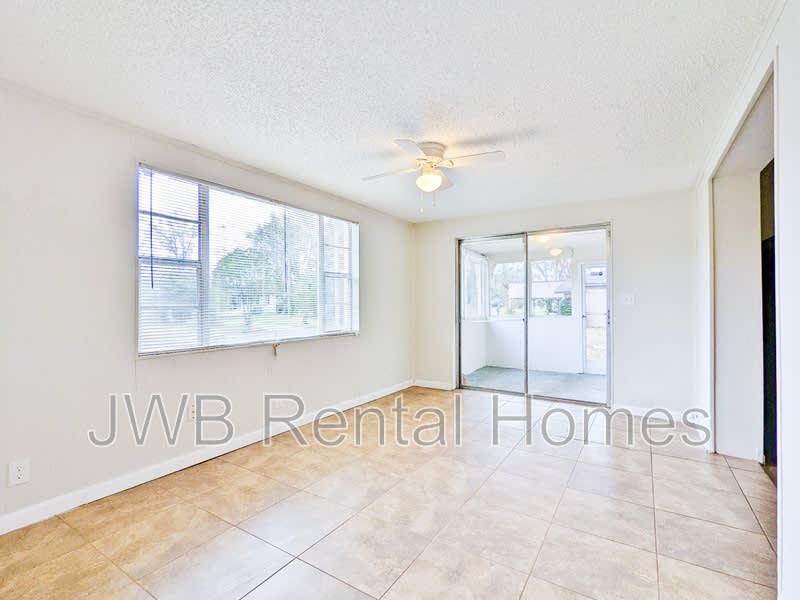 6553 Aires Rd – photo 4