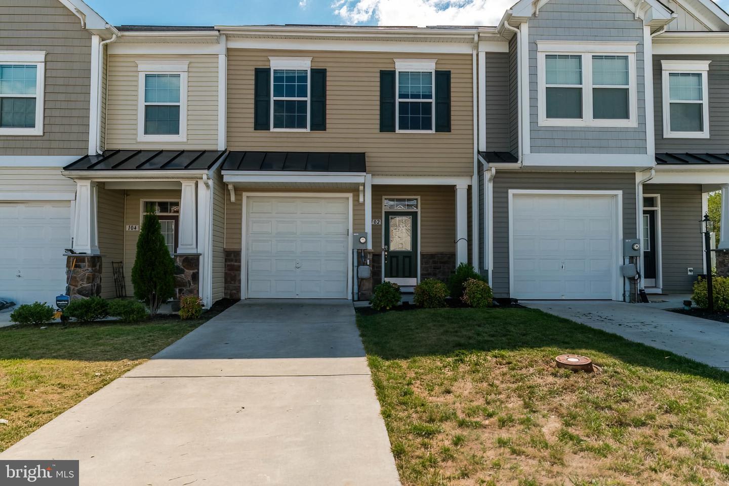 102 Oflannery Court – photo 1