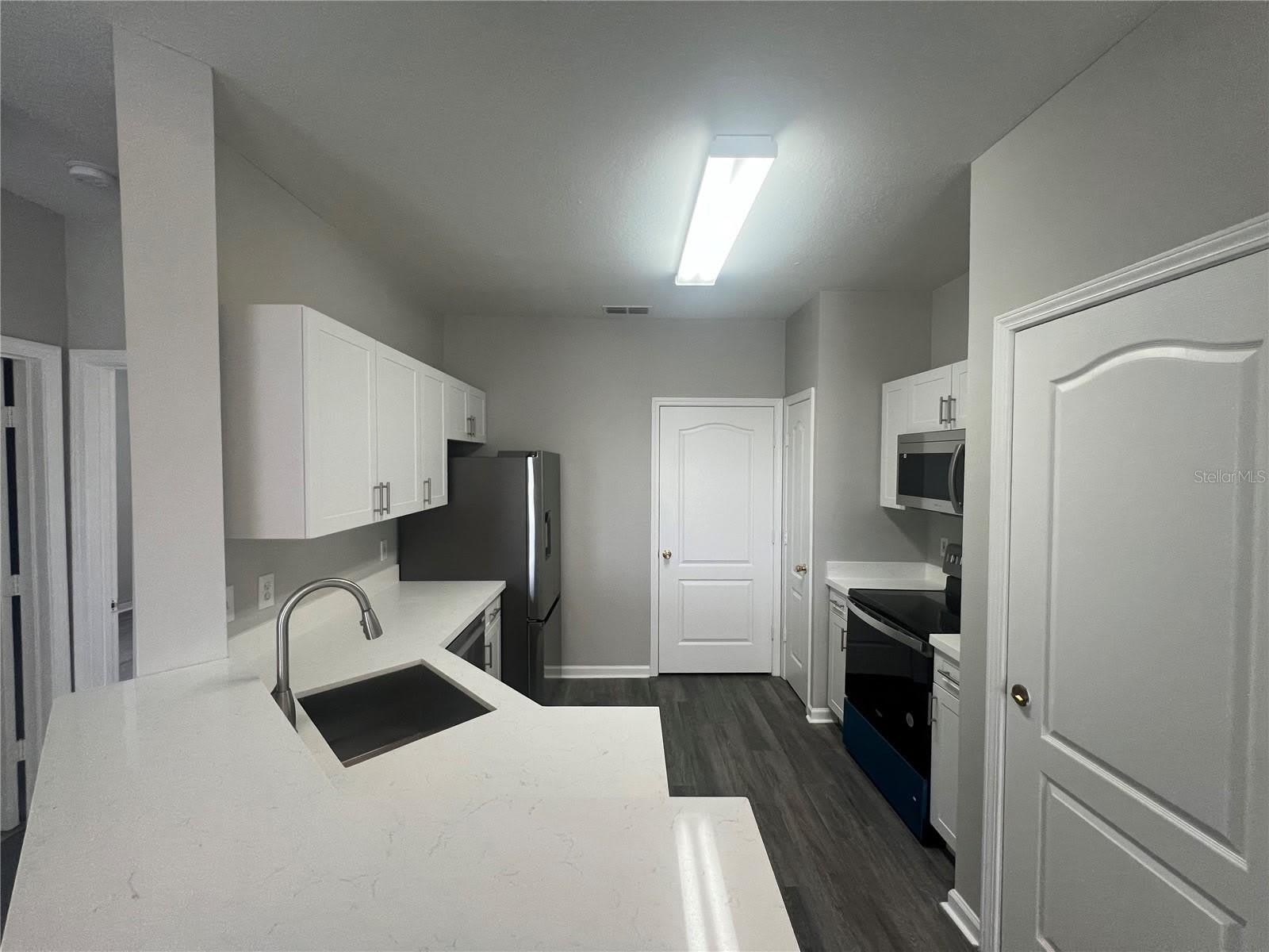 18046 VILLA CREEK Drive – photo 1