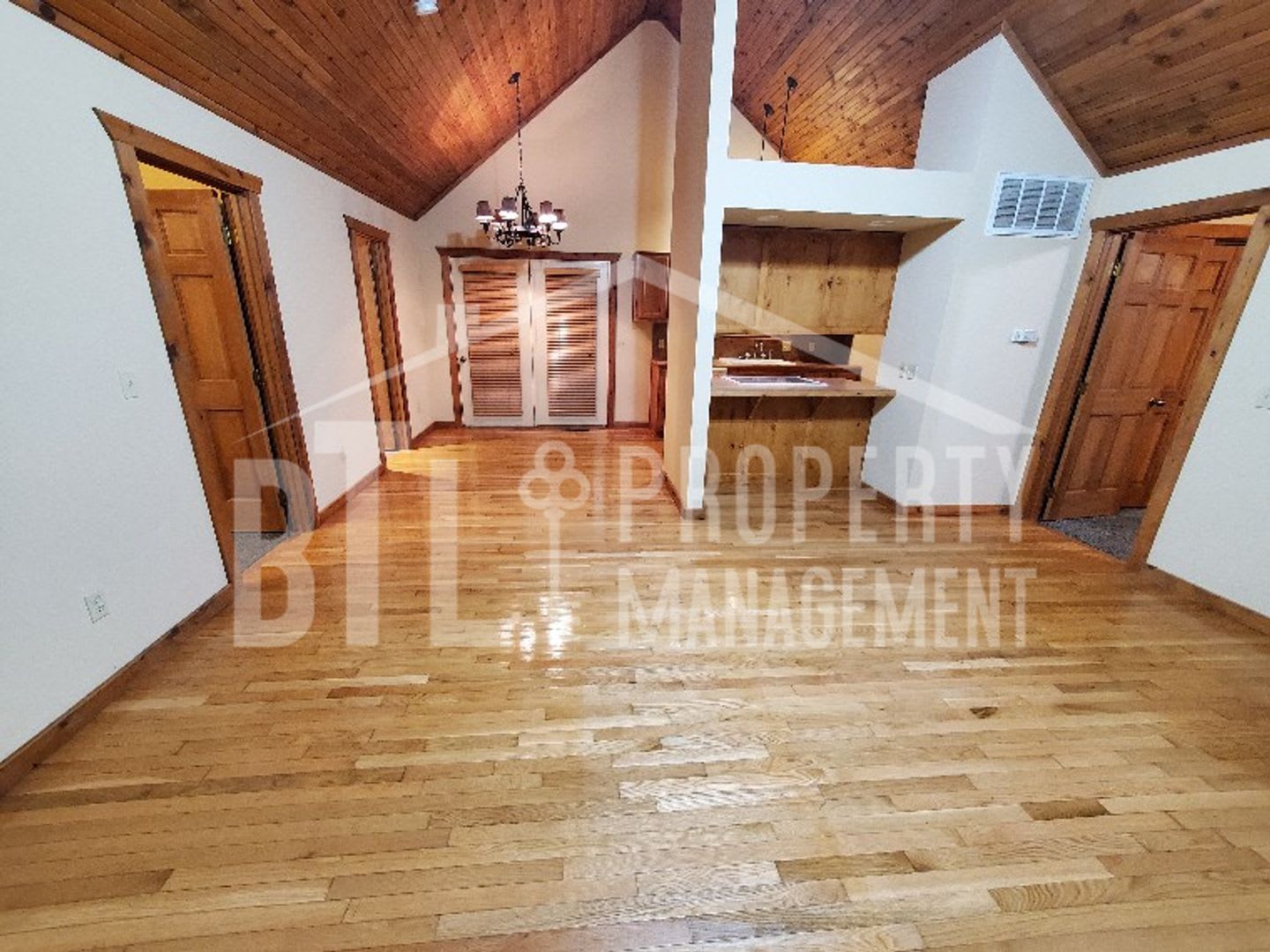 Gorgeous Lodge In Gated Community – photo 4
