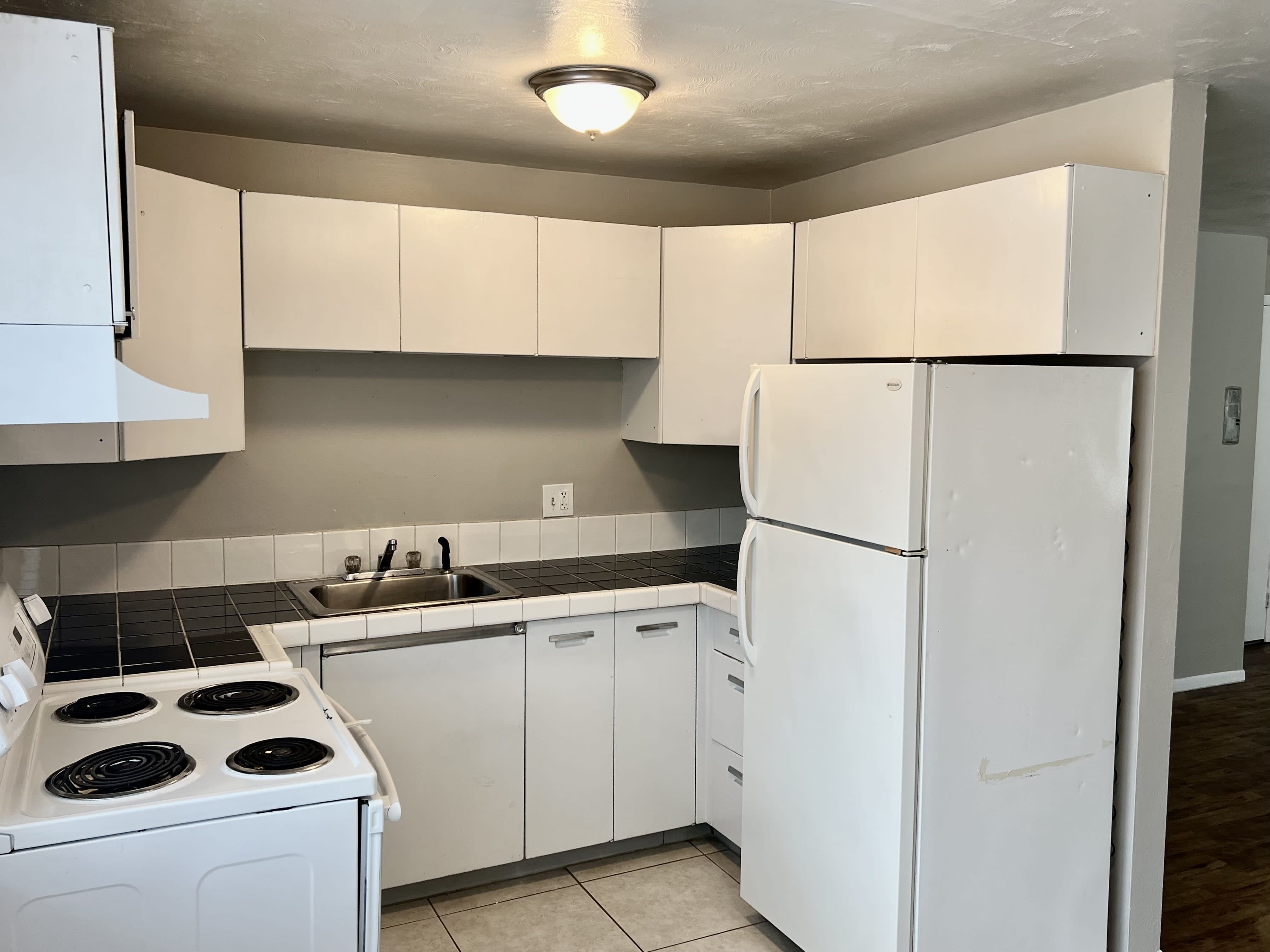 1355 Ogden – photo 2