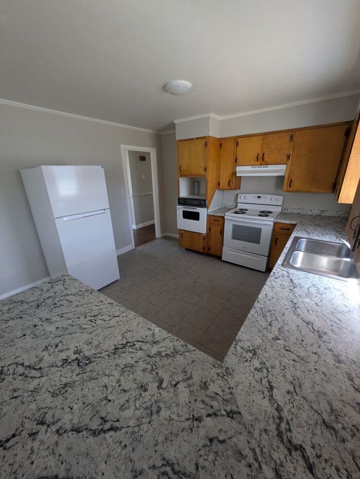 2842 Dale Street – photo 3