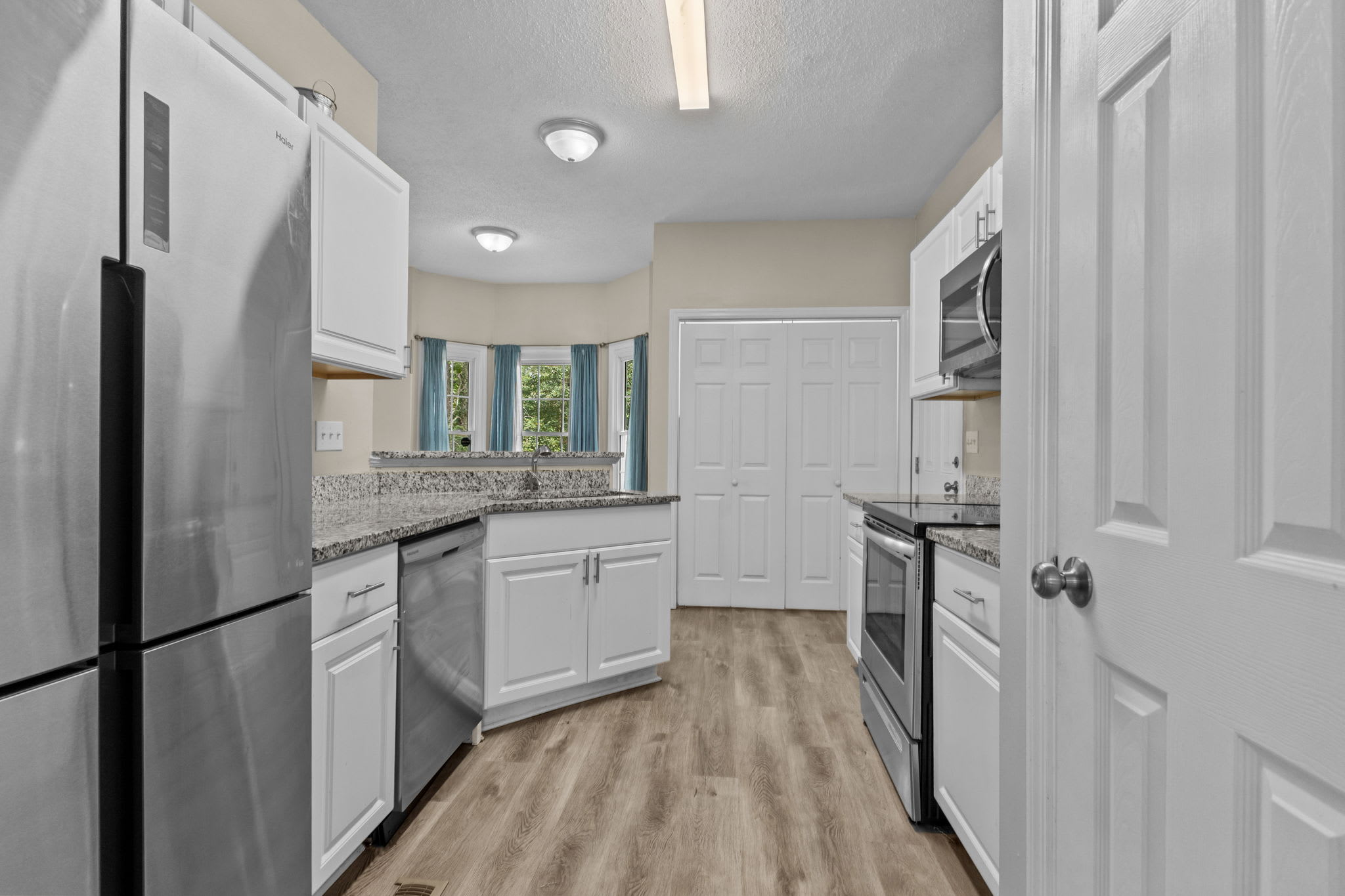 8318 Umstead Drive – photo 4