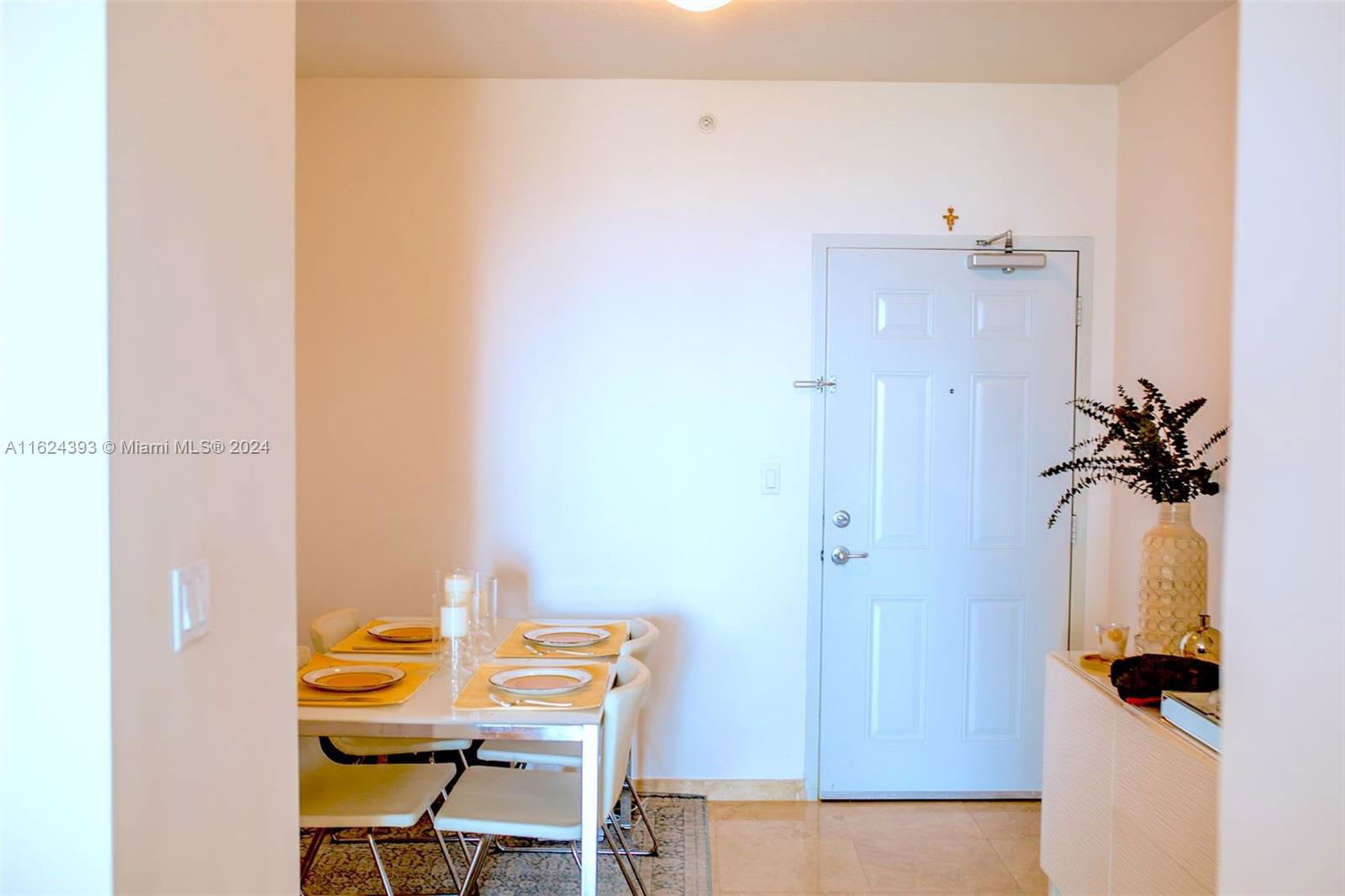 1723 Southwest 2Nd Avenue – photo 5