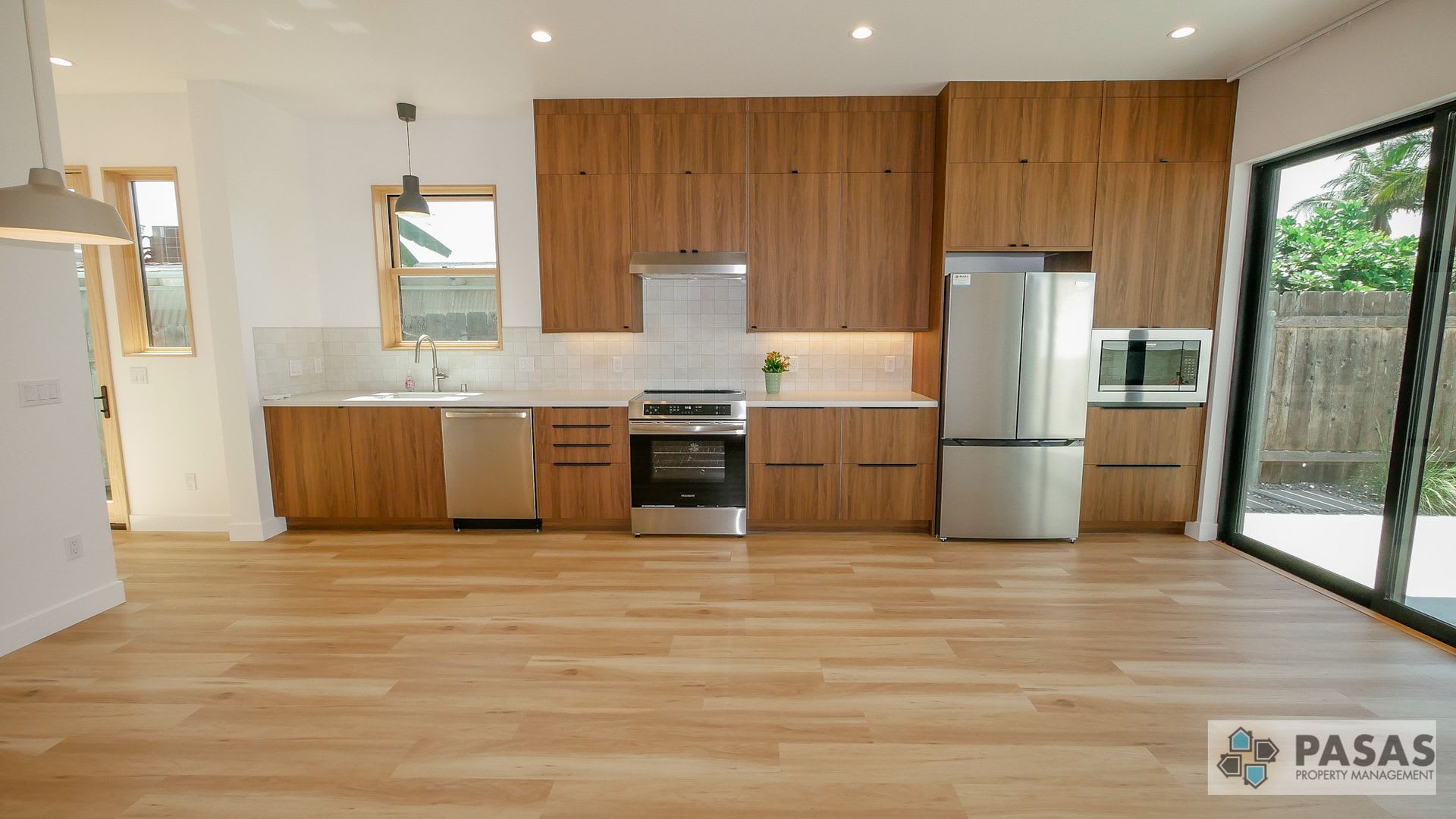 Brand-New Ocean Beach Solar-Powered Home! – photo 1