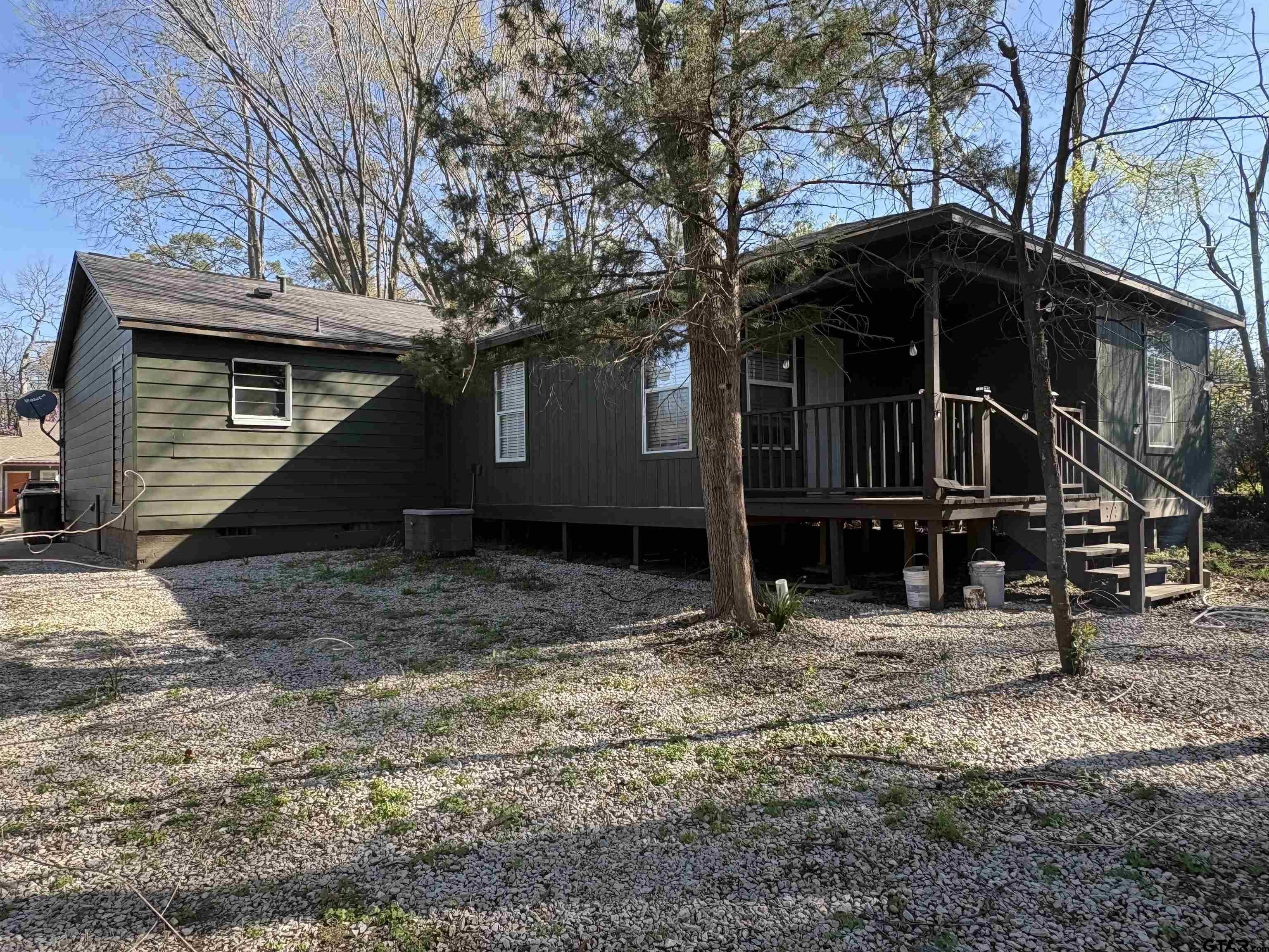 1319 E Dawson St – photo 2
