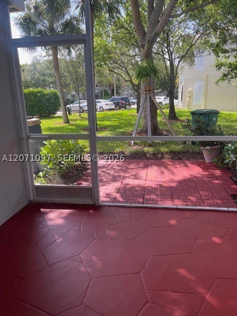 7872 Sanibel Dr – photo 2