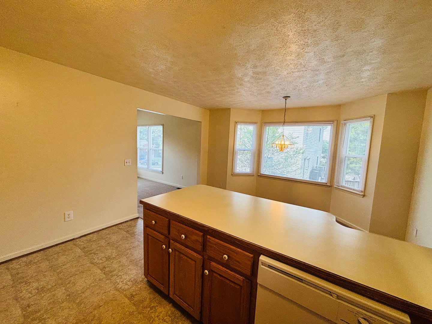3 Bedroom, 2 Bath House – photo 5