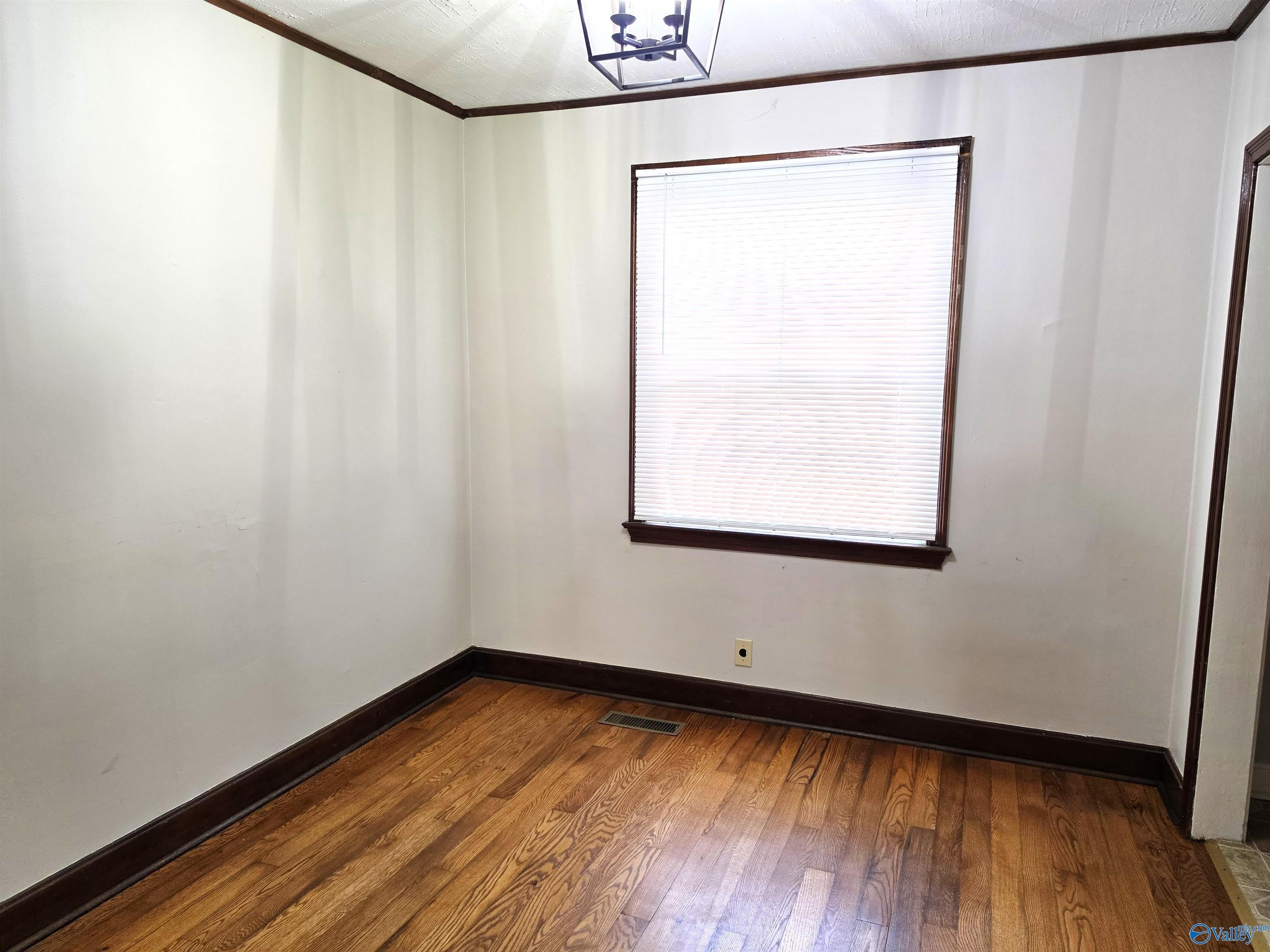2007 Vanderbilt Circle – photo 4