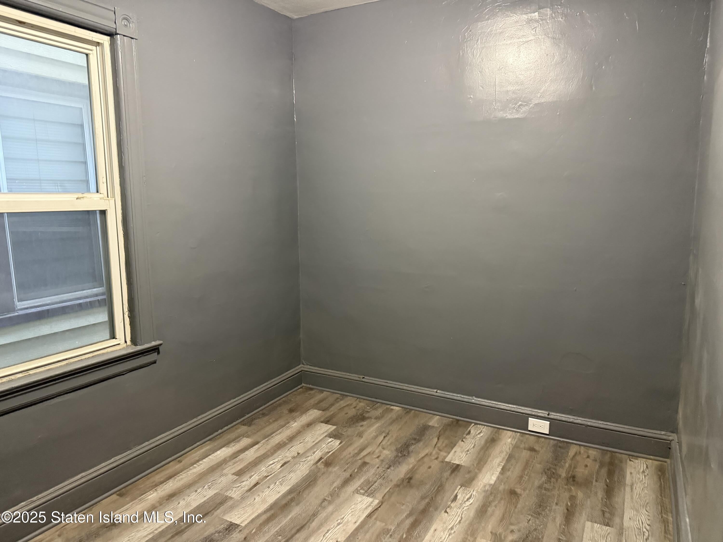 247 Charles Avenue – photo 4