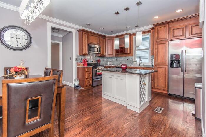 4973 Blow Street – photo 5