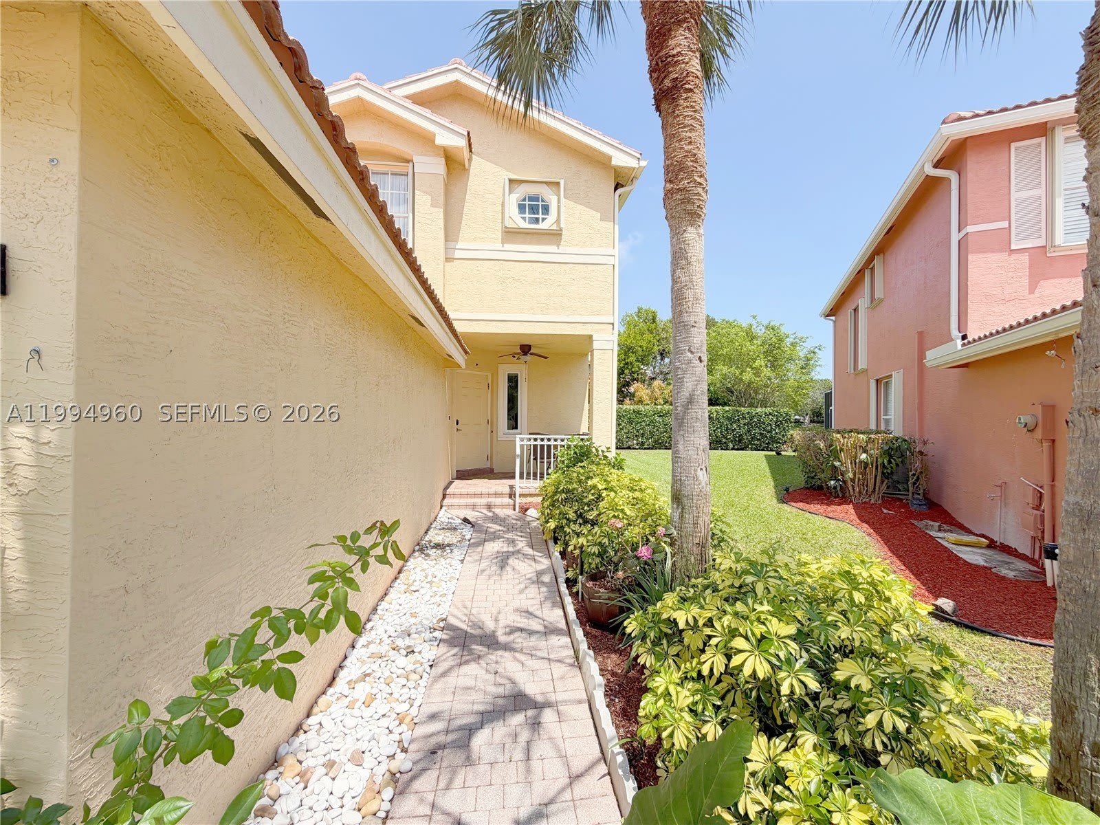 5005 Northern Lights Dr – photo 2
