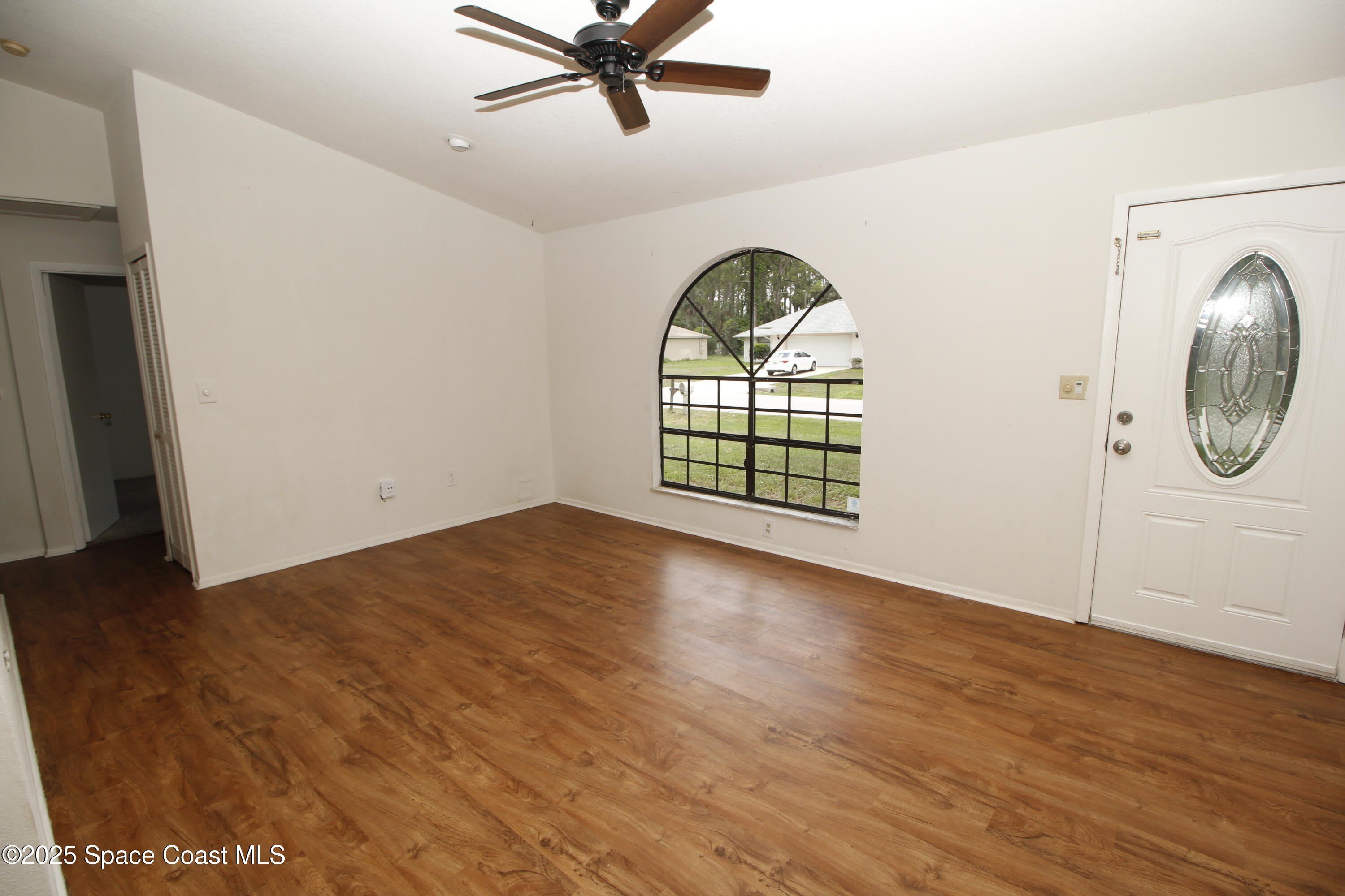1735 Hazelton Street NW – photo 2