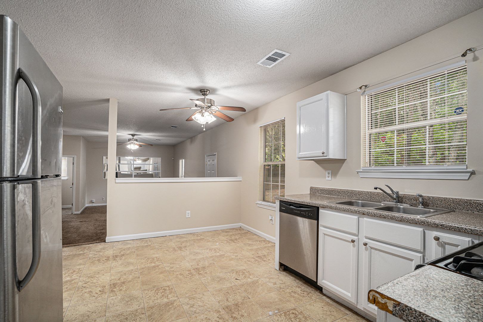 3 bdrm, 2.5 bath in Stonecrest – photo 5