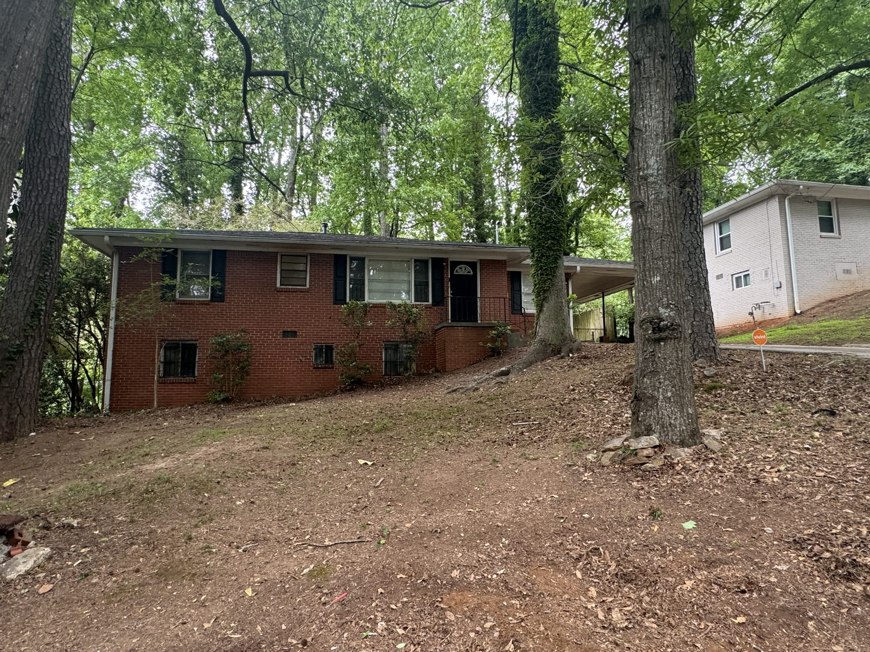 323 Bromack Drive Southeast – photo 1