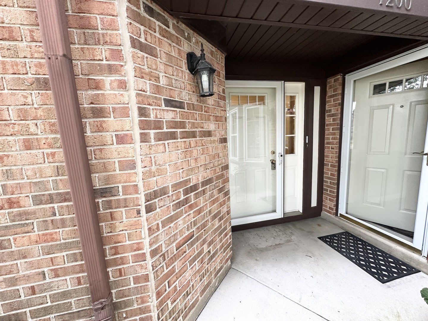 1202 Clearview Court – photo 2