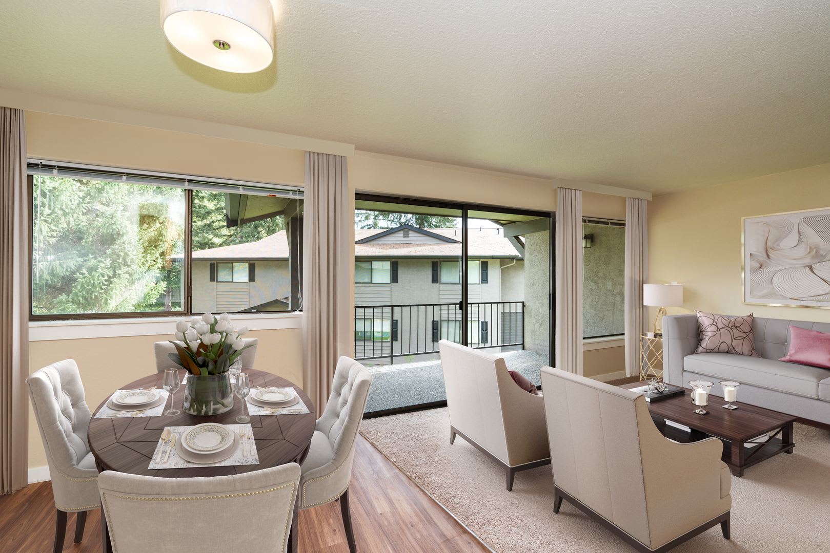 Del Mar Village Apartments – photo 2