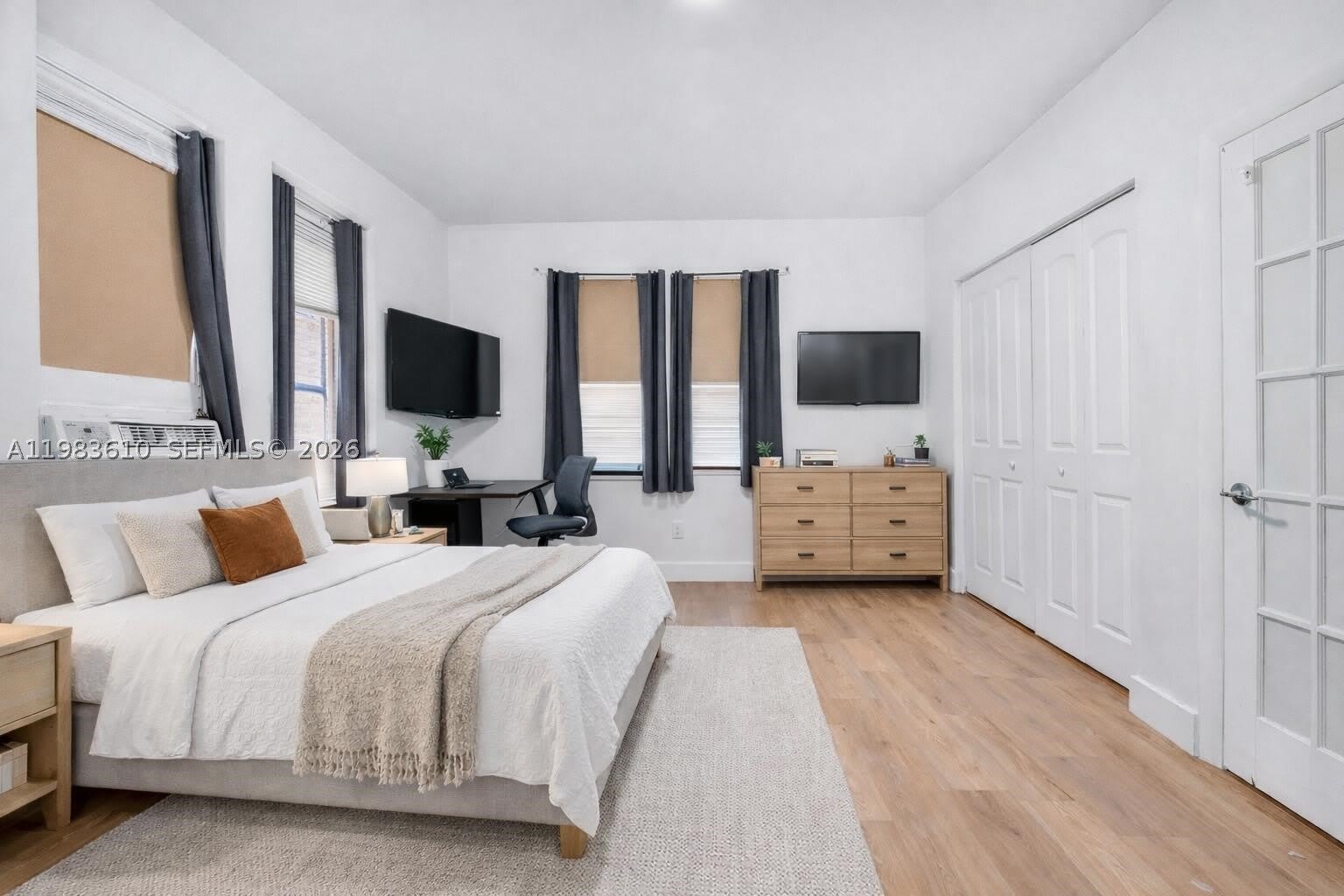 1554 SW 5th St – photo 3
