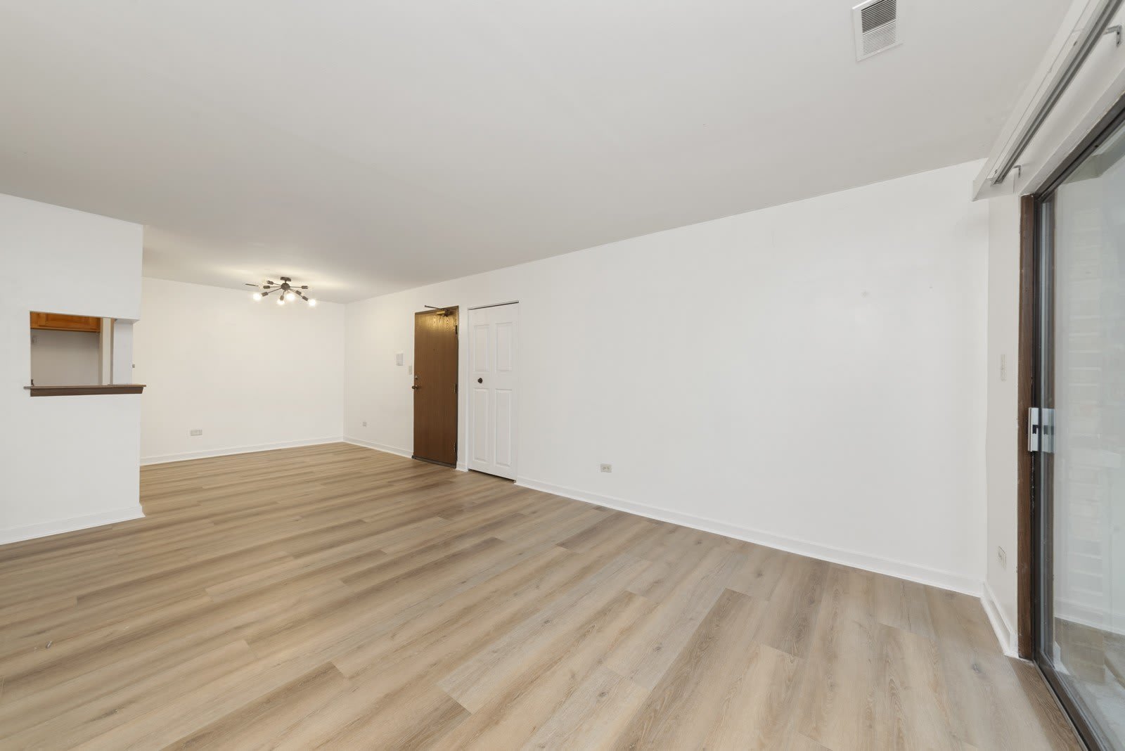 1420 Stonebridge Circle – photo 4
