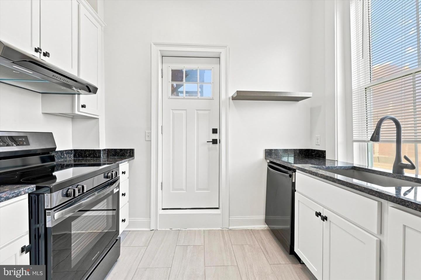 1412 DELAWARE AVE #B1 – photo 5