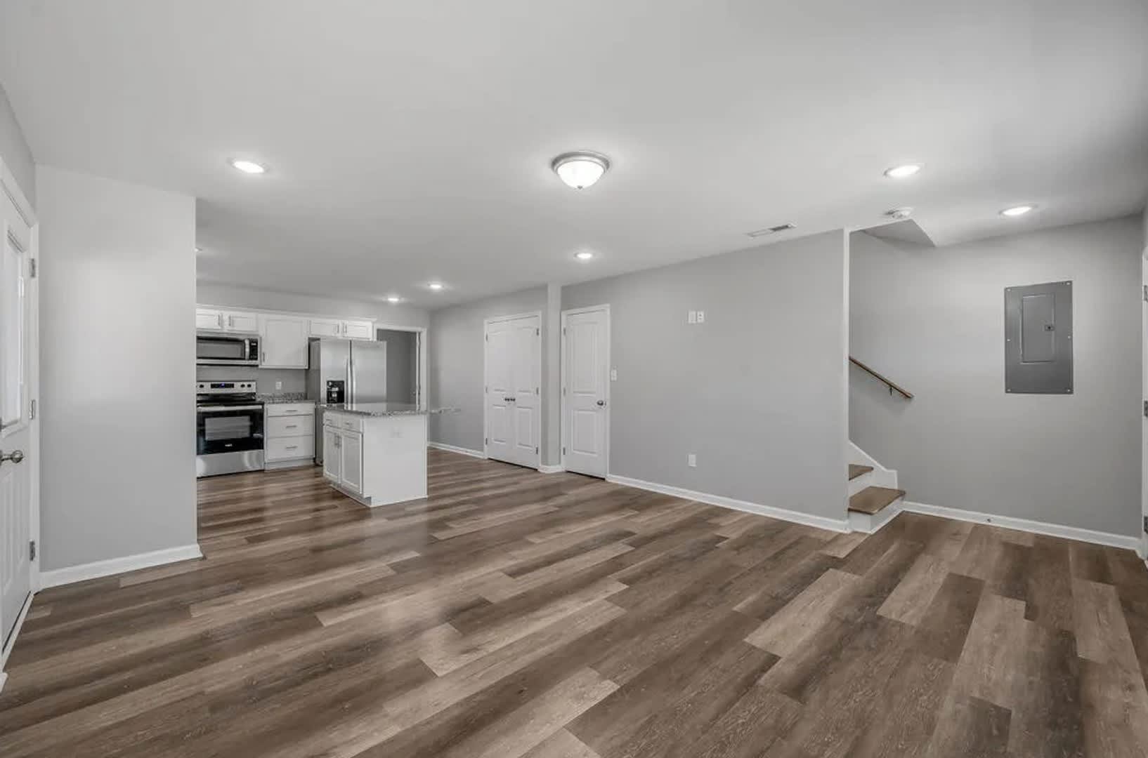 Spacious 3-Bed Home Coming Soon – Minutes from I-75 & Shopping! – photo 2