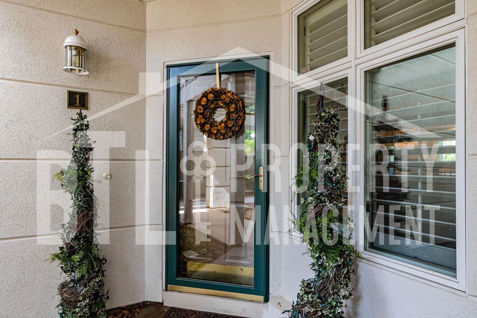 Beautiful Two Bedroom Condo in Palace View Place – photo 4