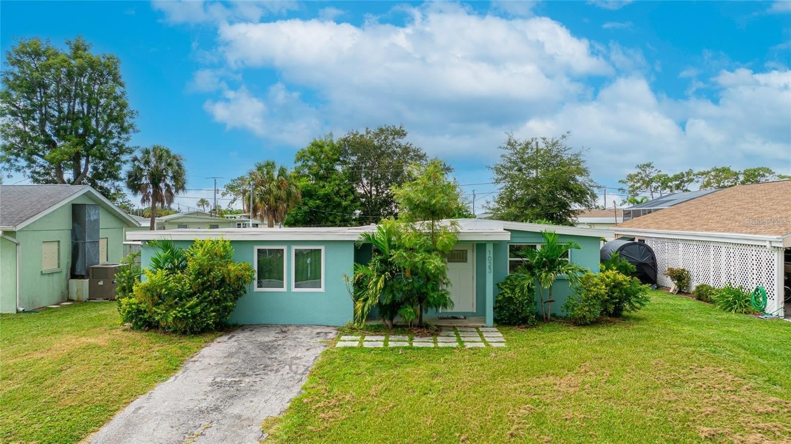 1023 ROBERTA Street – photo 1