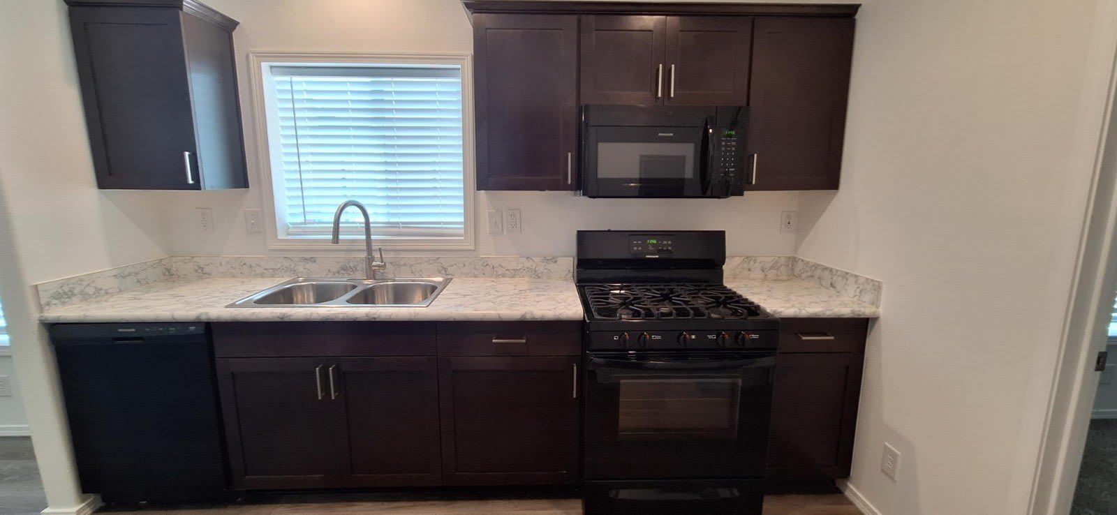 4487 E Lake Mead – photo 4