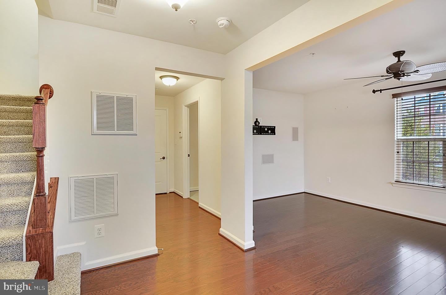 3650 WRIGHT TER NE – photo 2