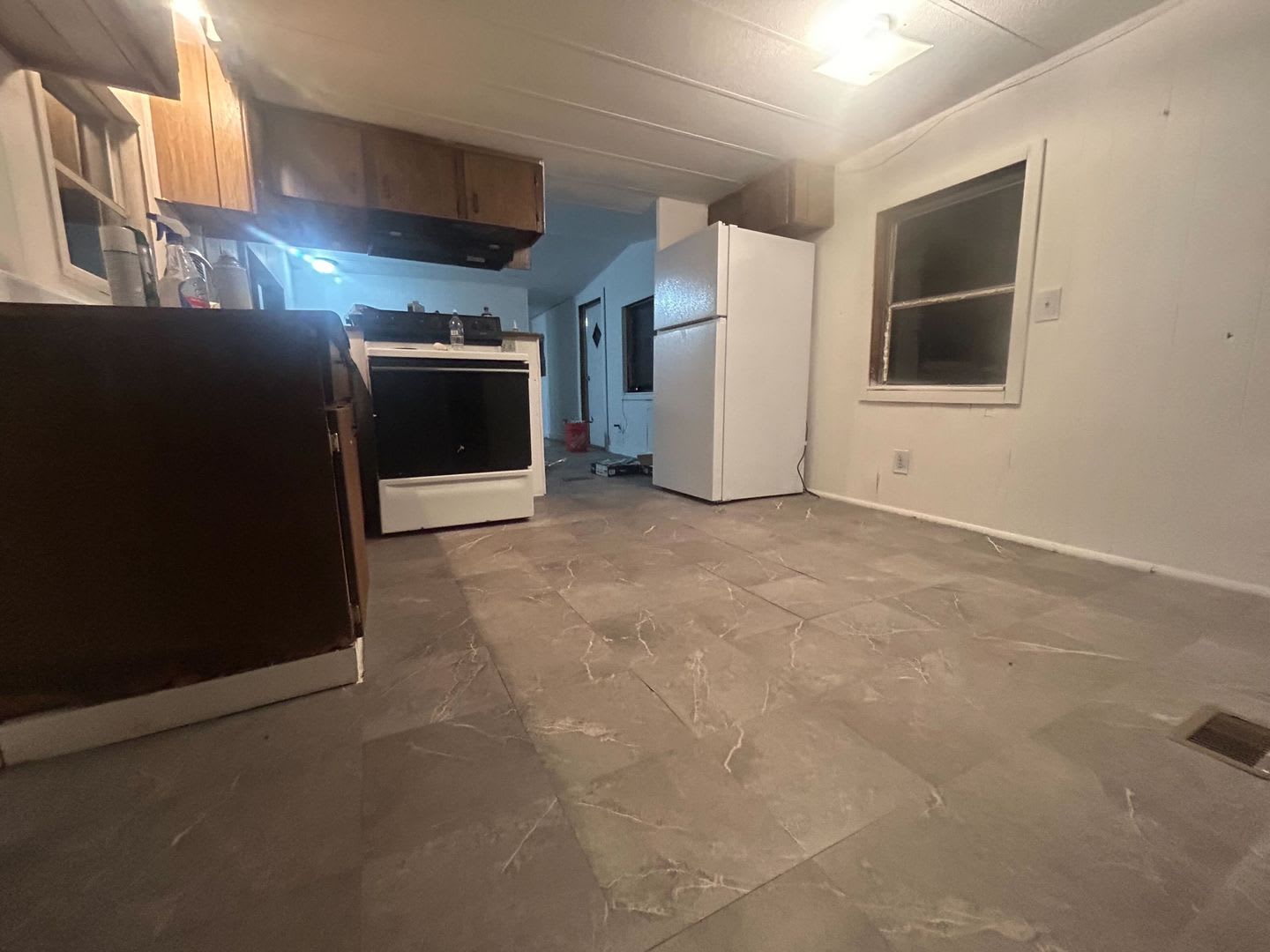 Apply Now! Rent this 3 Bedroom mobile home in Williston! – photo 3