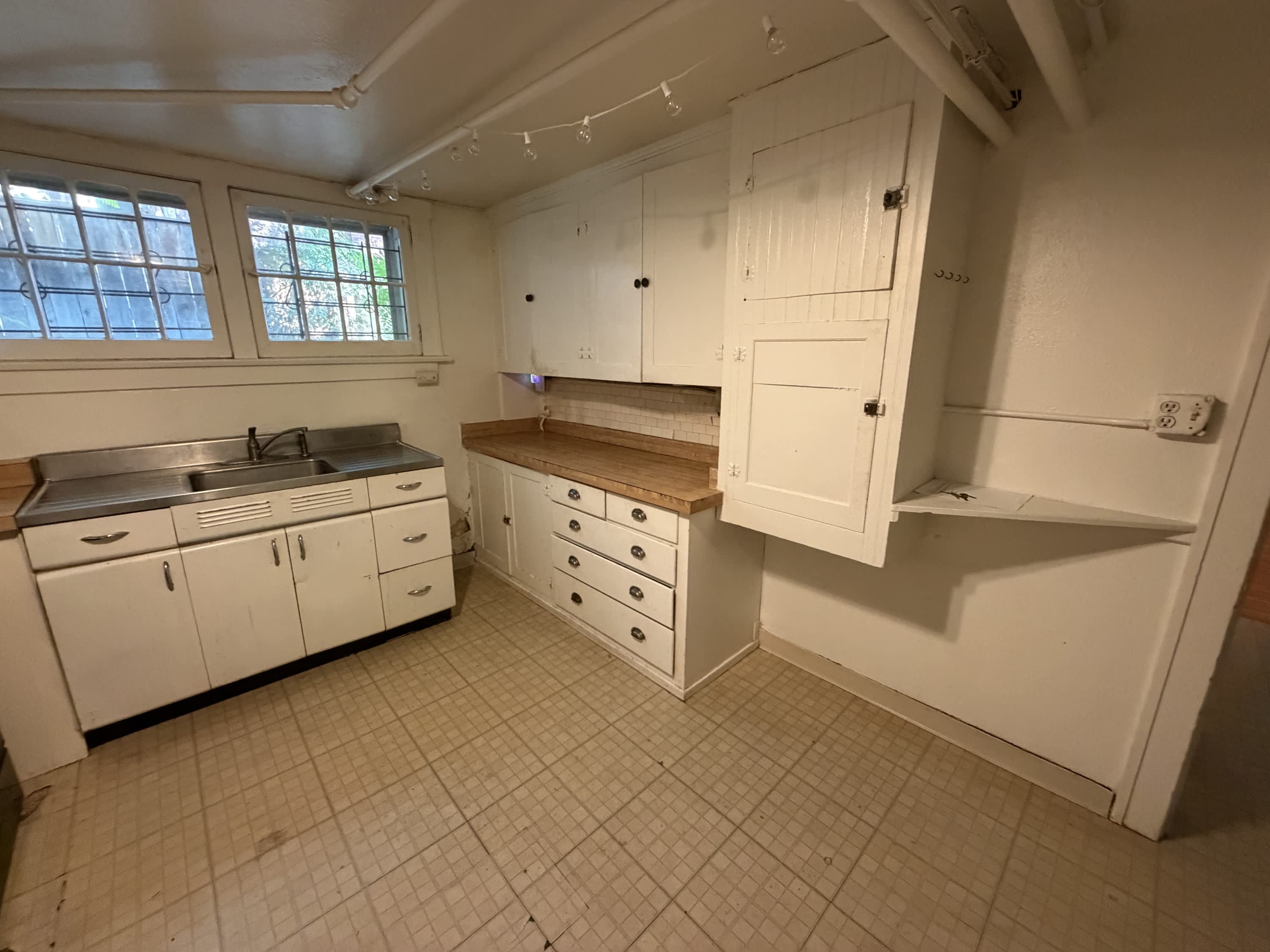 1201 E VIRGINIA AVE – photo 5