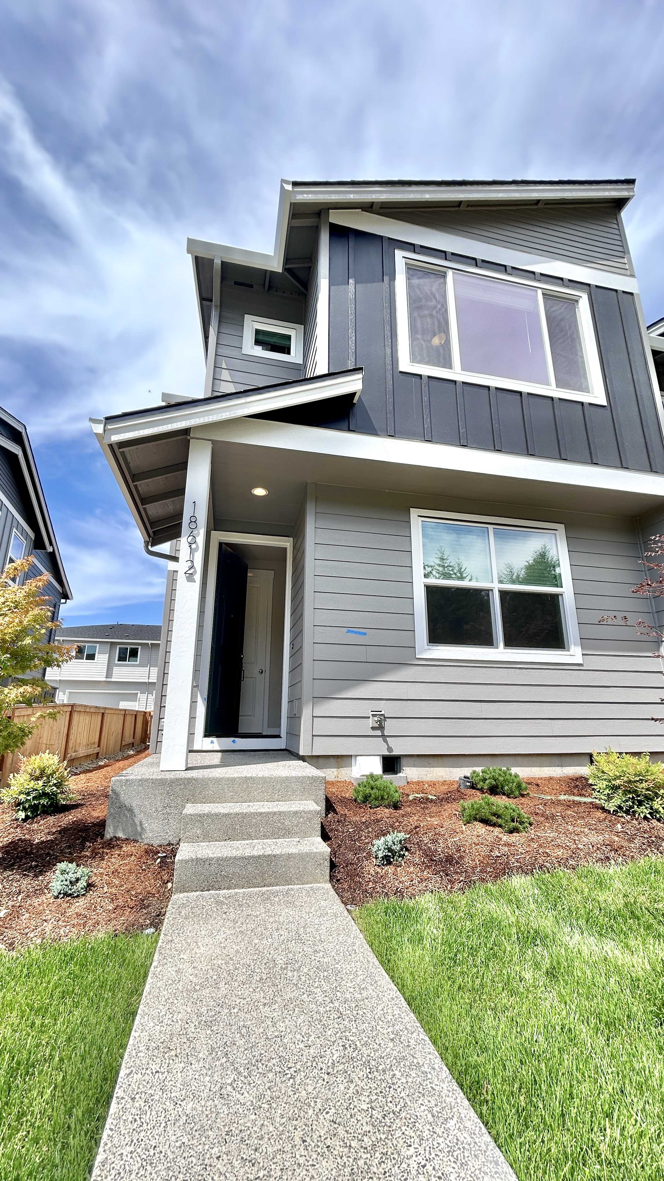 18612 Northeast 45Th Avenue – photo 1