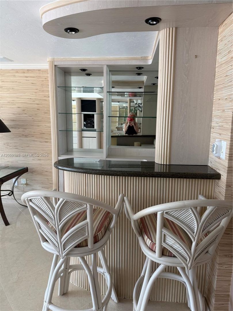 612 NE 25th Avenue 51, Hallandale Beach, FL 33009 – photo 2