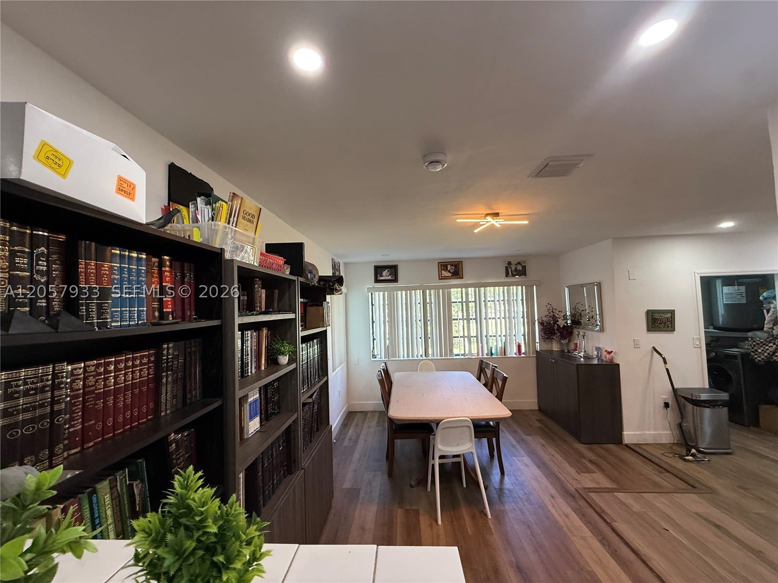 17410 NE 11th Ave – photo 4