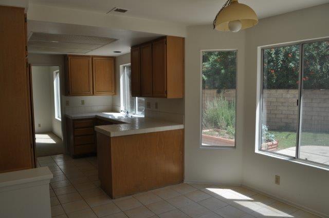 4 Bedroom Home in the Summer Creek Community of West Escondido – photo 2