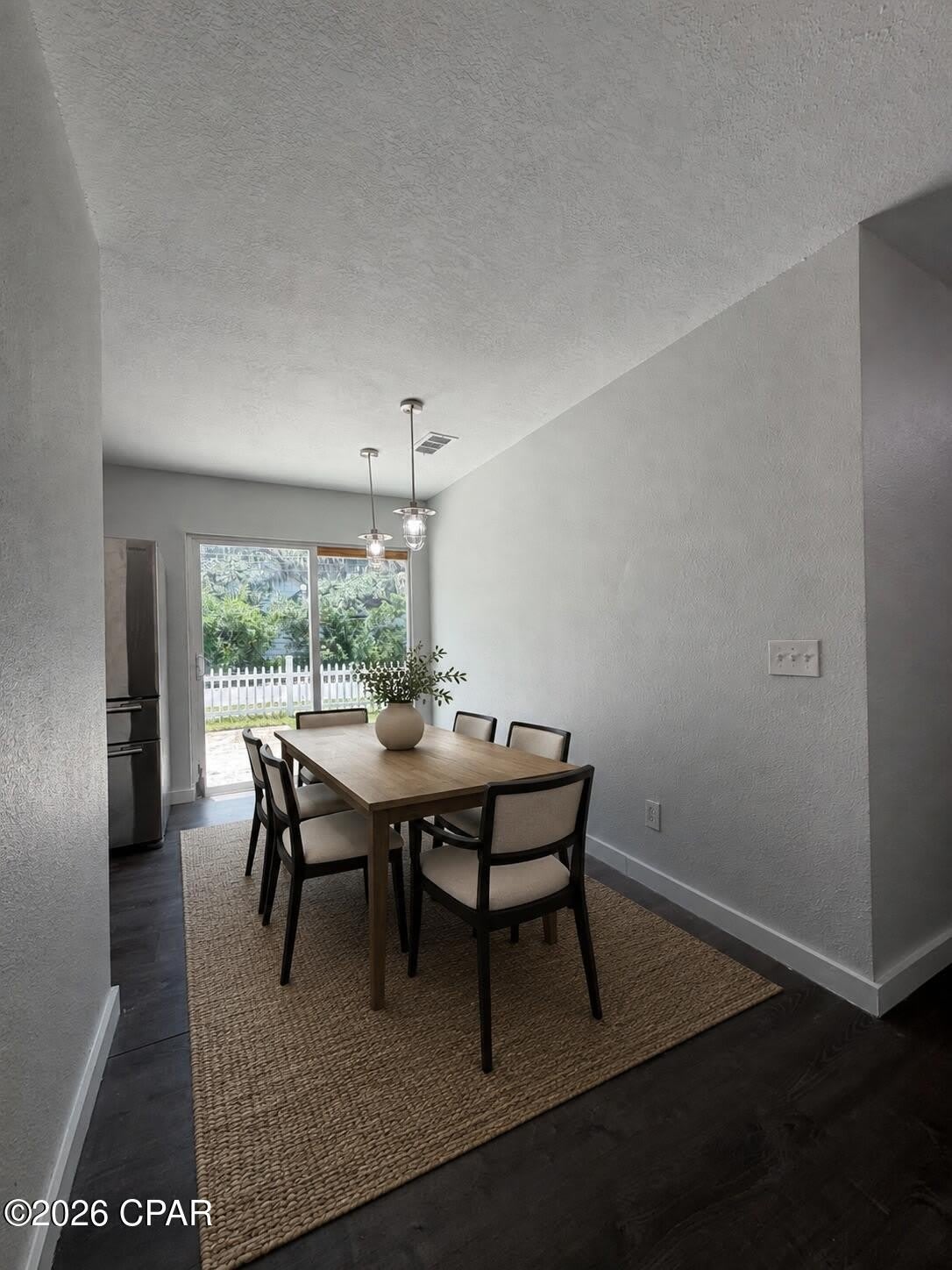 601 E 4th Court – photo 3