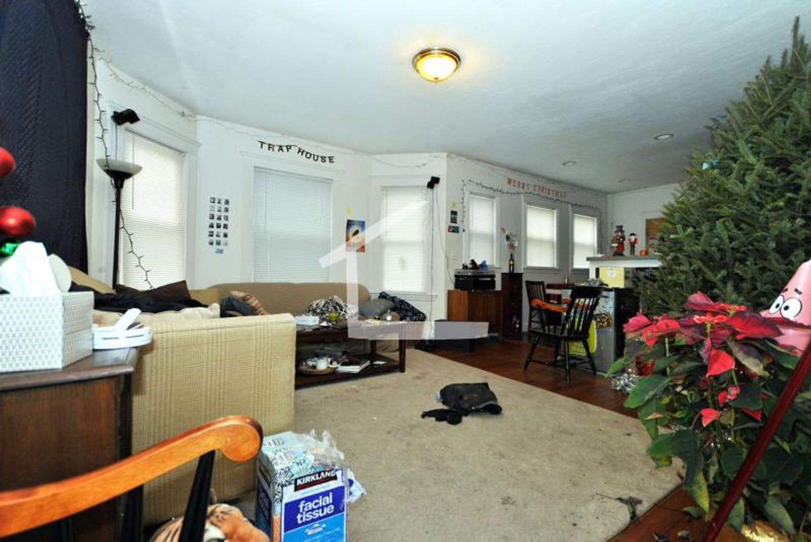 4 bed near green line Allston – photo 1