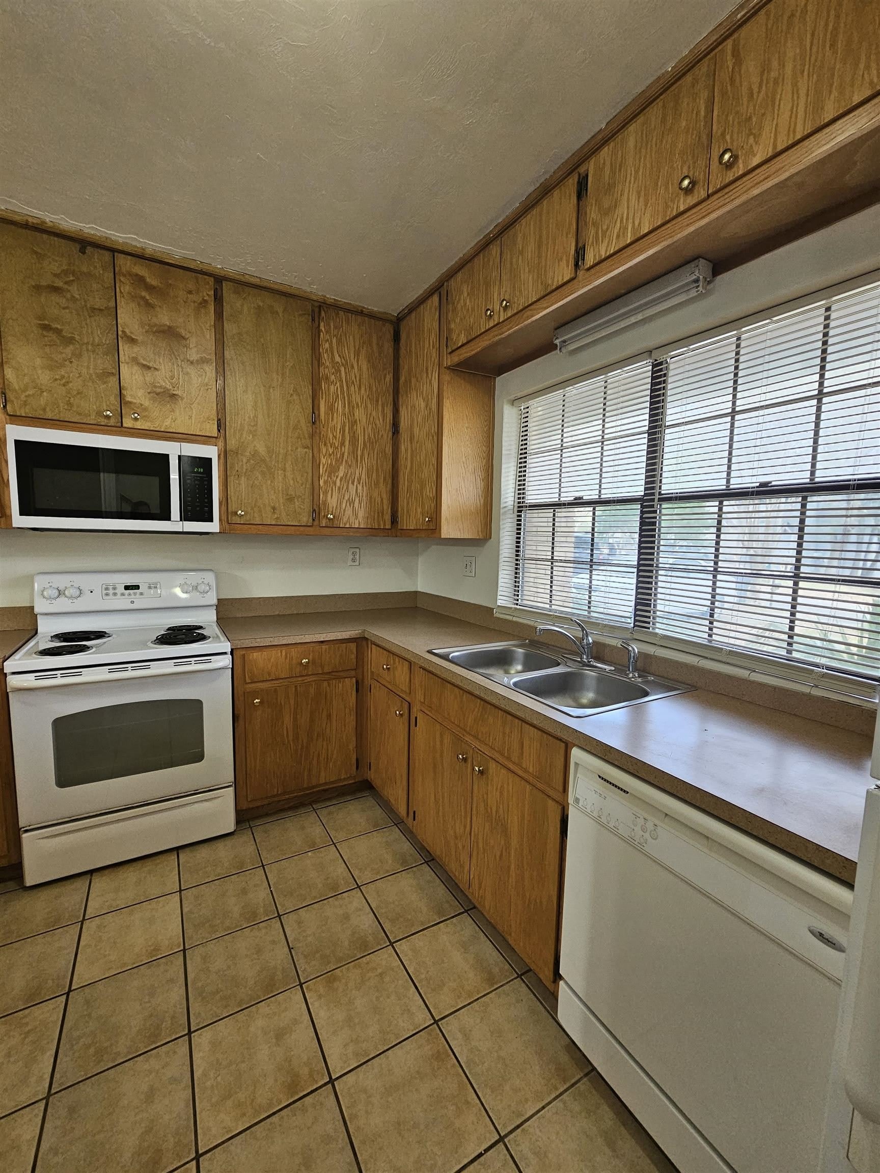 1824 Larette Drive – photo 4
