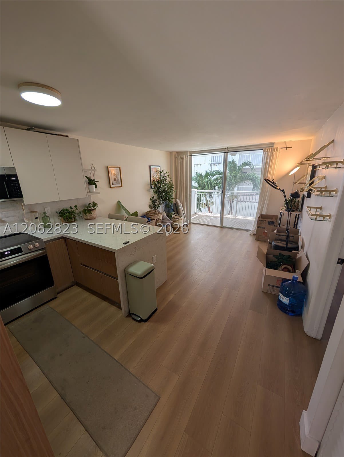 1666 West Ave – photo 2
