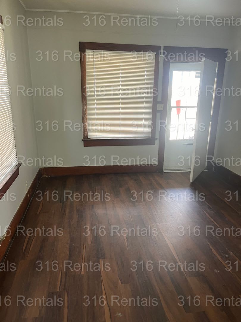 775 2 Bed 1 Bath Single Family Home – photo 5
