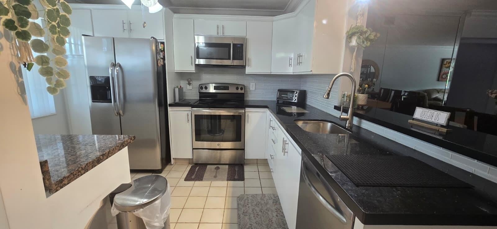 2002 Granada Drive – photo 2
