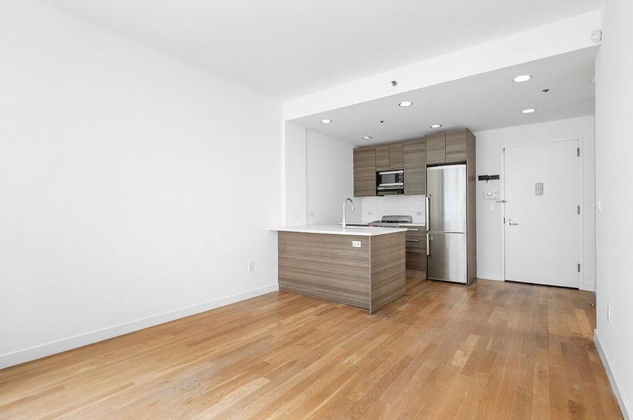 306 W 116th St Apt 1B – photo 4