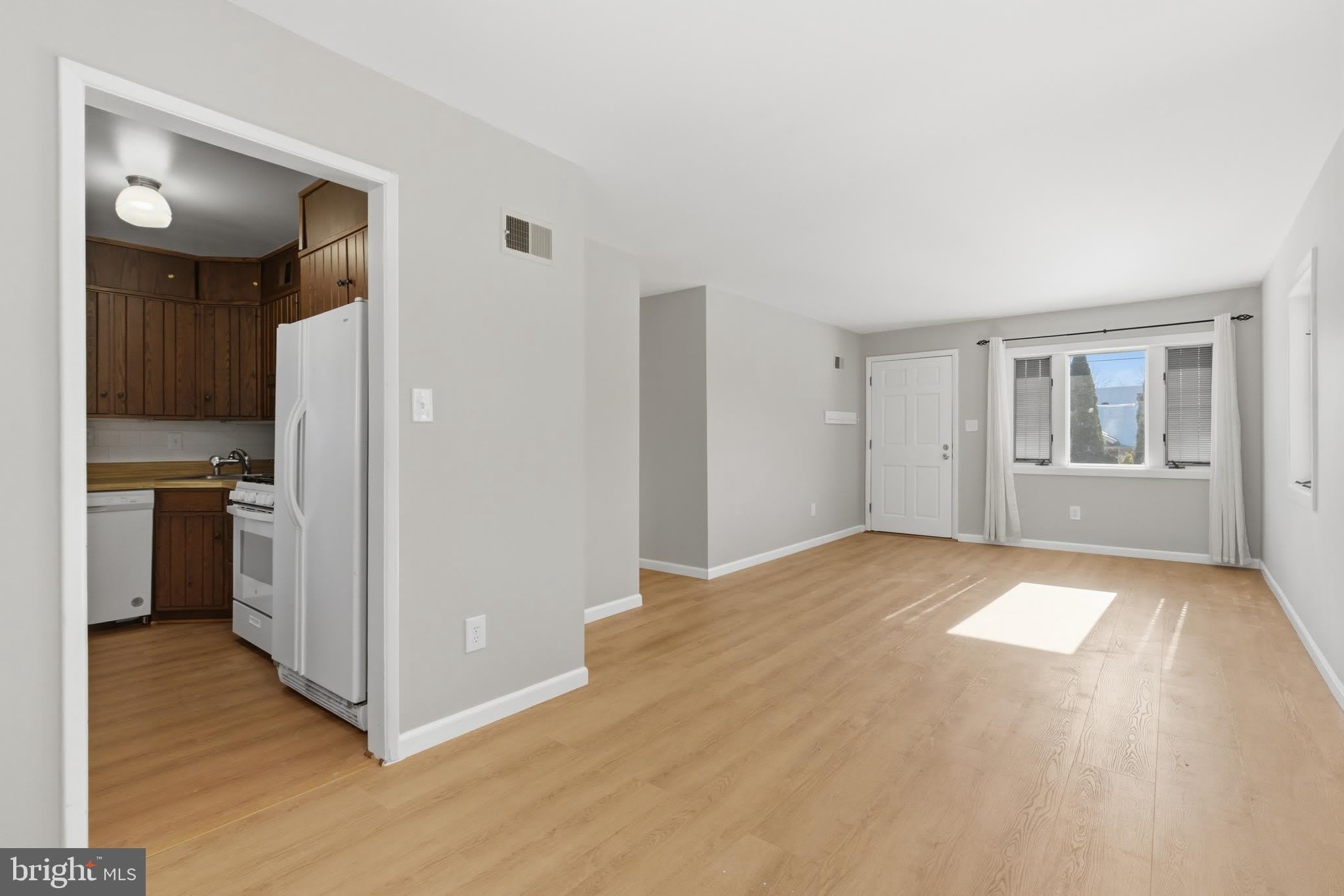 1813 Olmstead Drive – photo 2