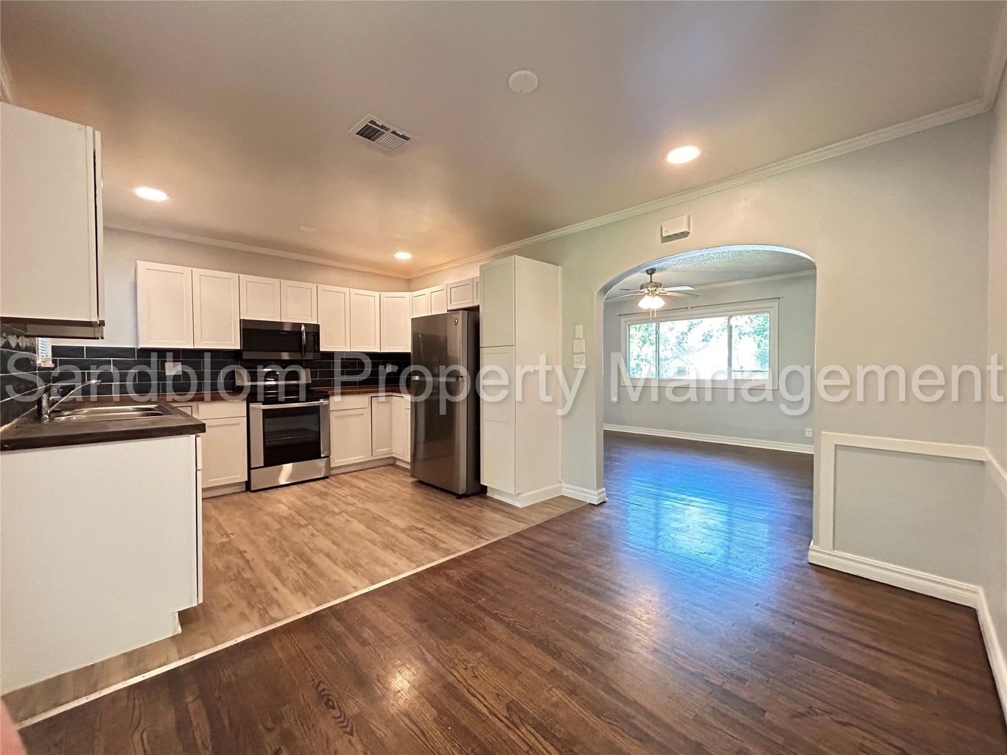 For Lease – photo 5