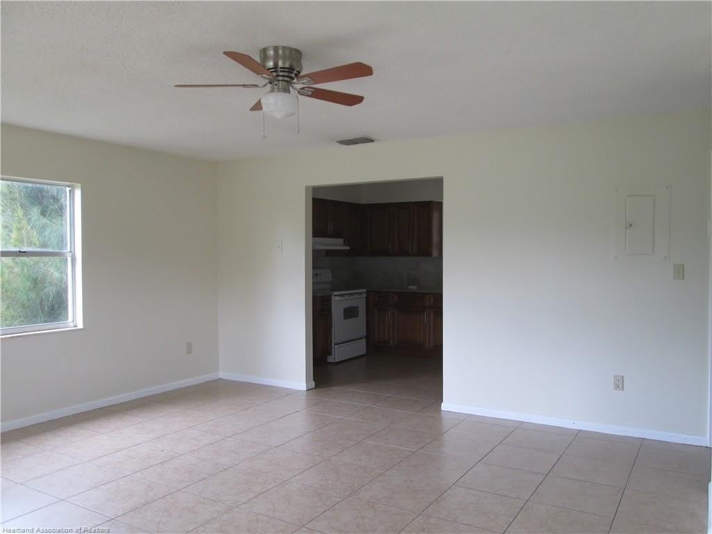 205 Phantasy Avenue – photo 2