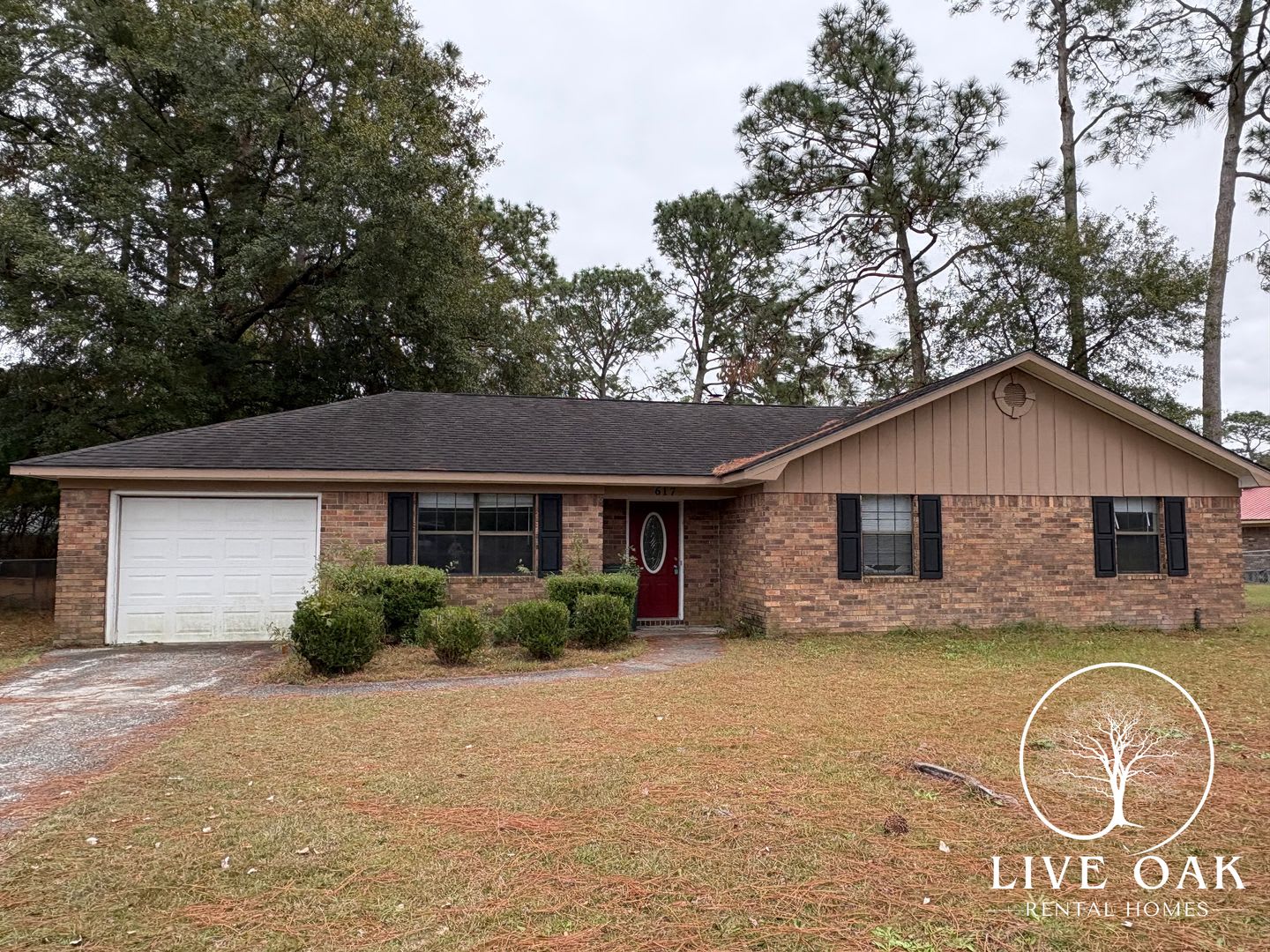 MOVE-IN SPECIAL: $500 OFF 1st MONTH'S RENT!** – photo 2